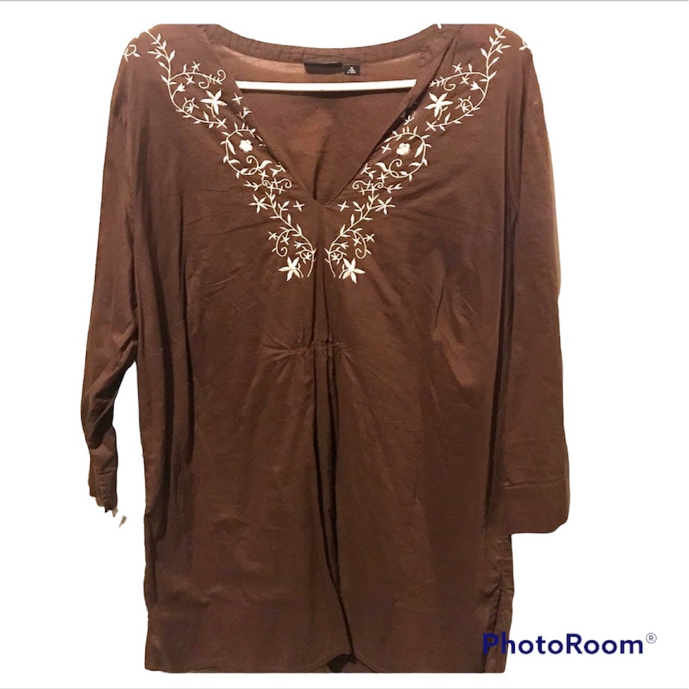 a.n.a Women’s Brown V-neck Top